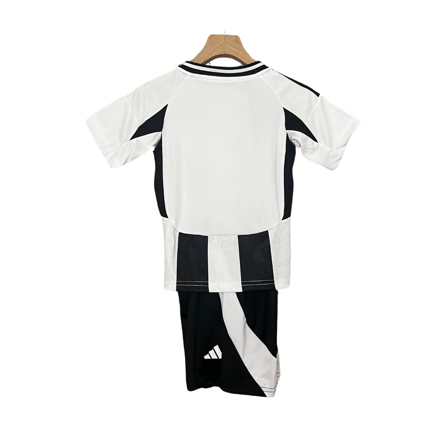 Conjunto Criança Juventus Principal 24/25