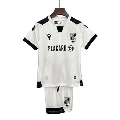 Conjunto Criança Vitória Principal 25/26