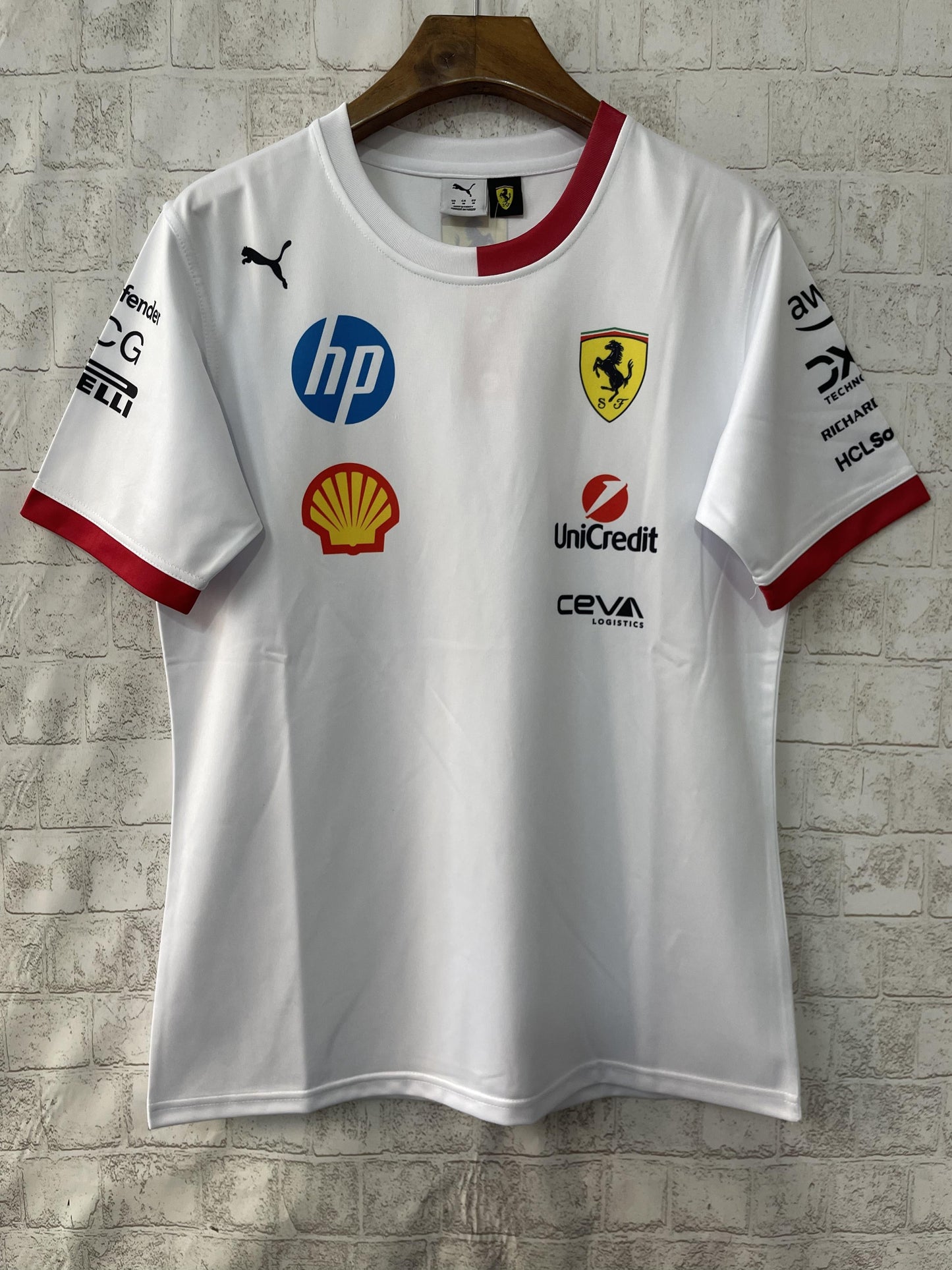 CAMISOLA F1 FERRARI 2025 T-SHIRT - BRANCA