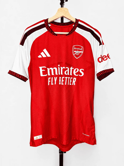Camisola Arsenal Principal 26/27 Versão Jogador