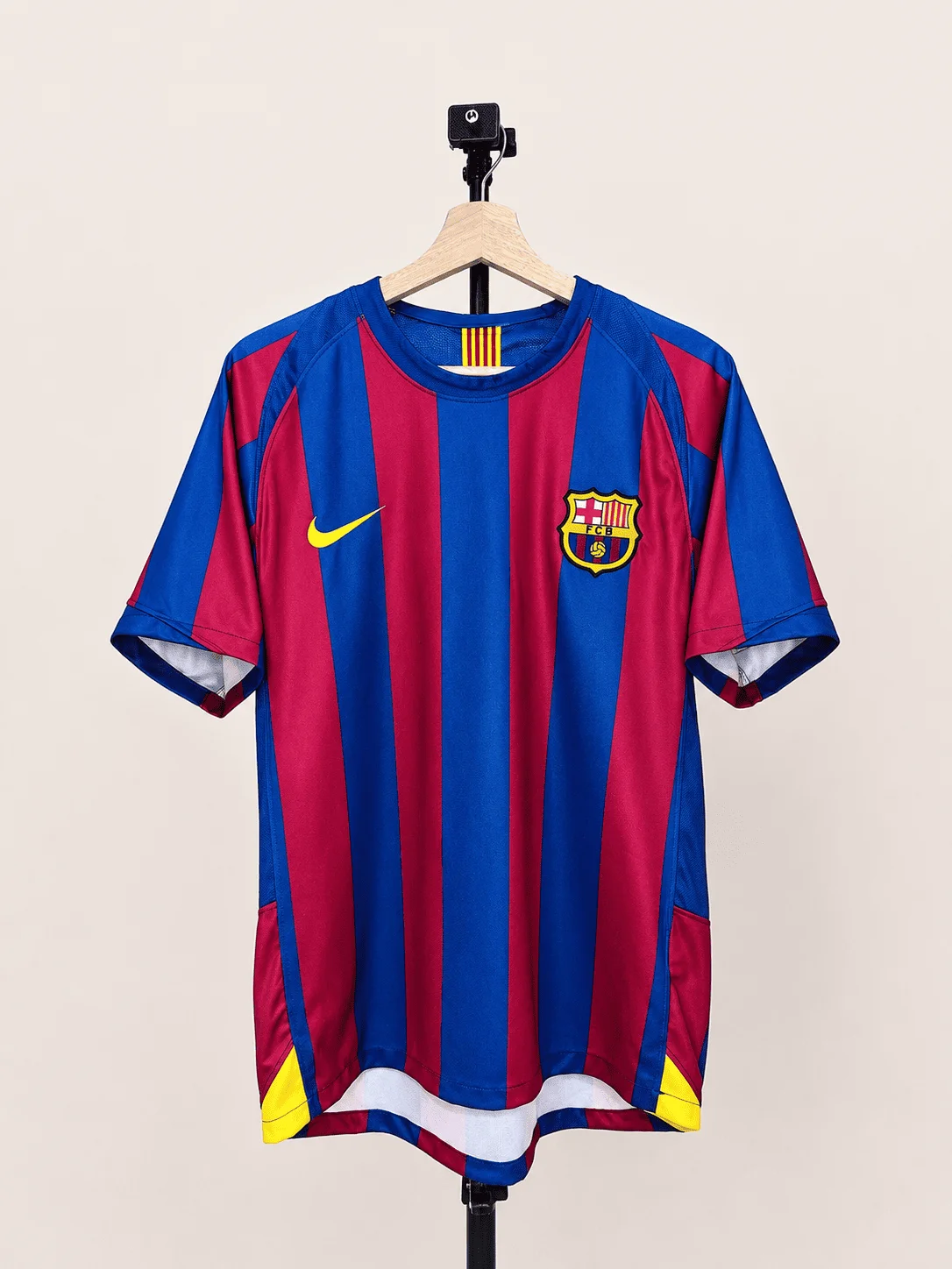 Camisola Barcelona 2005/06 Retro